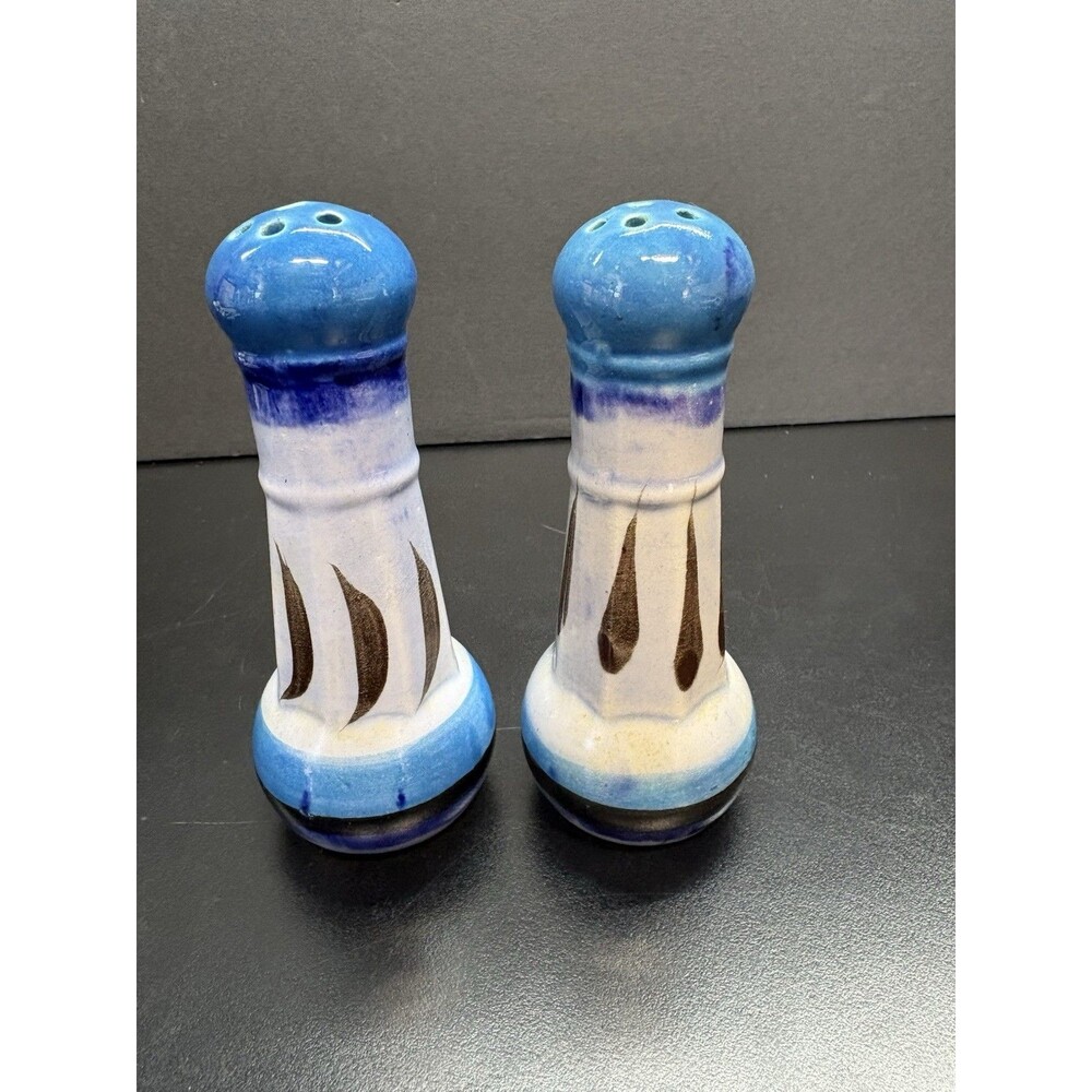 Mexican Folk Art Pottery Salt & Pepper Shakers Hand Painted